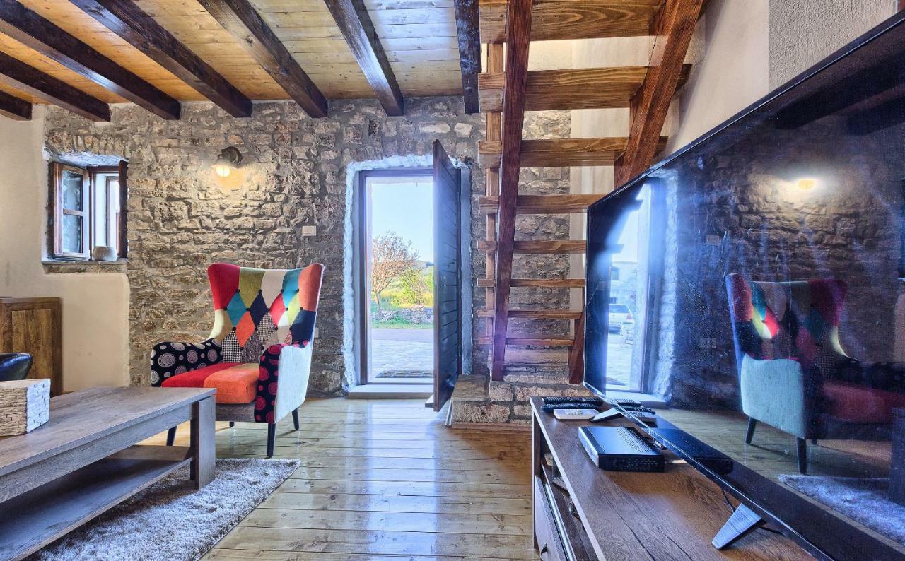Dalmatia Stone House - Heated Pool Guest House Biorine Exterior photo