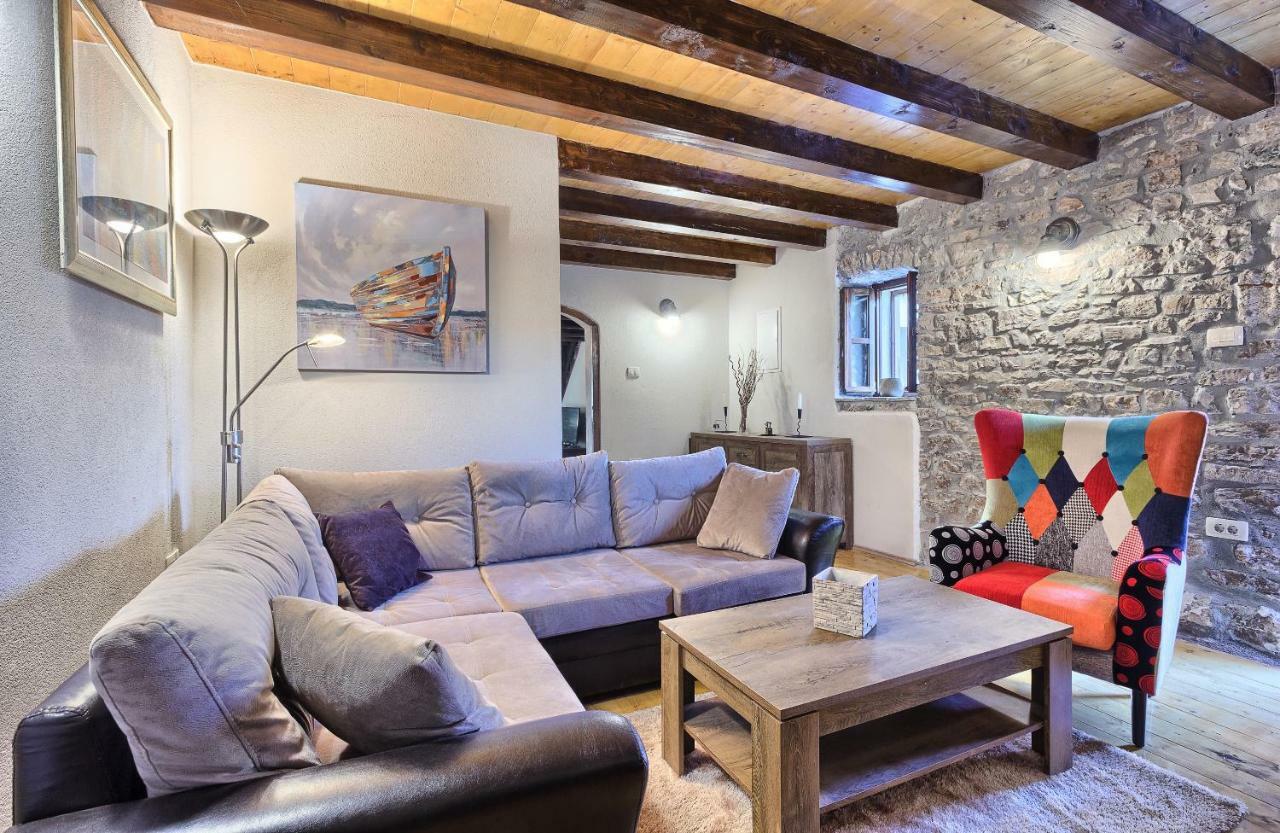 Dalmatia Stone House - Heated Pool Guest House Biorine Exterior photo