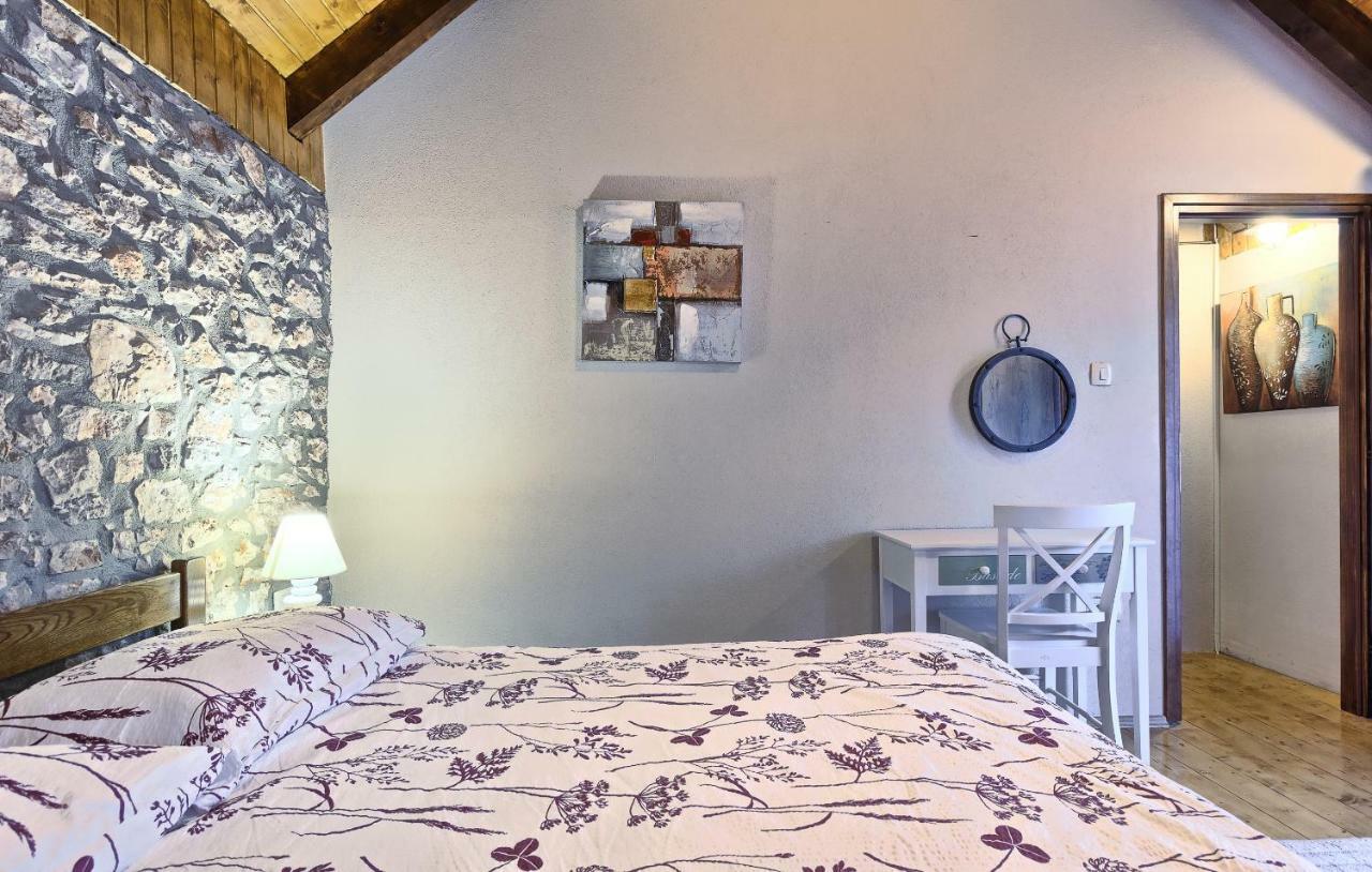 Dalmatia Stone House - Heated Pool Guest House Biorine Exterior photo